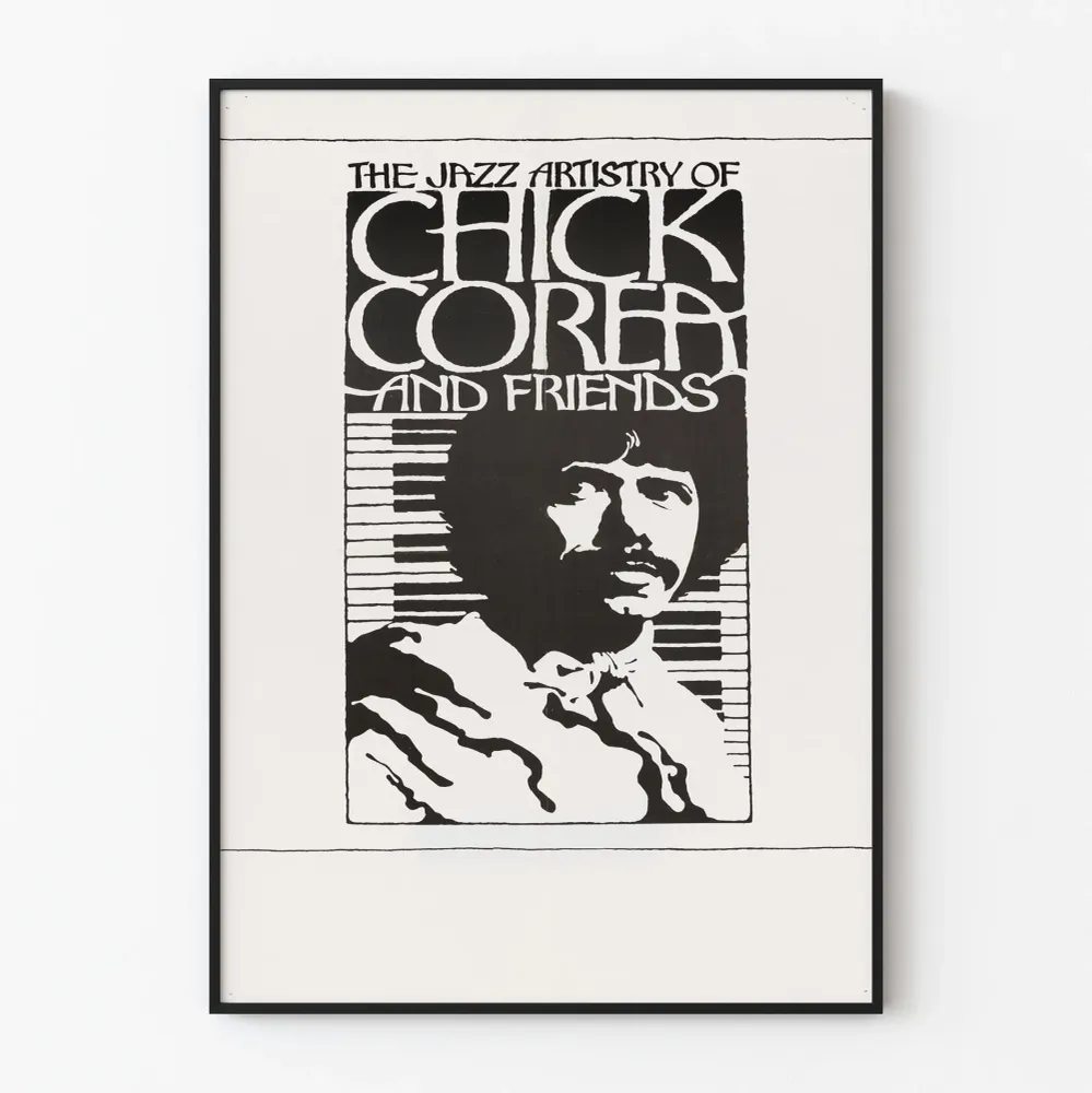 Jazz Chick Corea ja ystävät -juliste mustavalkoinen