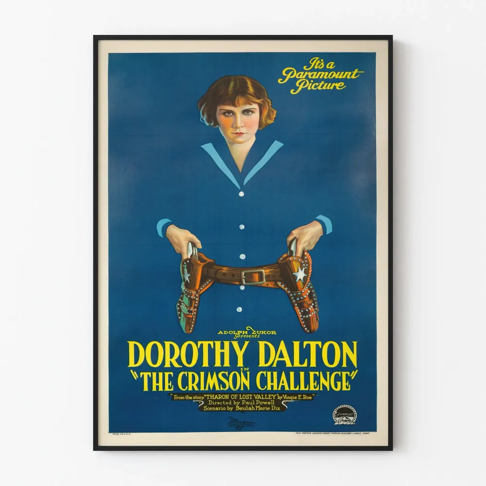Juliste Crimson Challenge Dorothy Daltonin retroelokuvatyylillä
