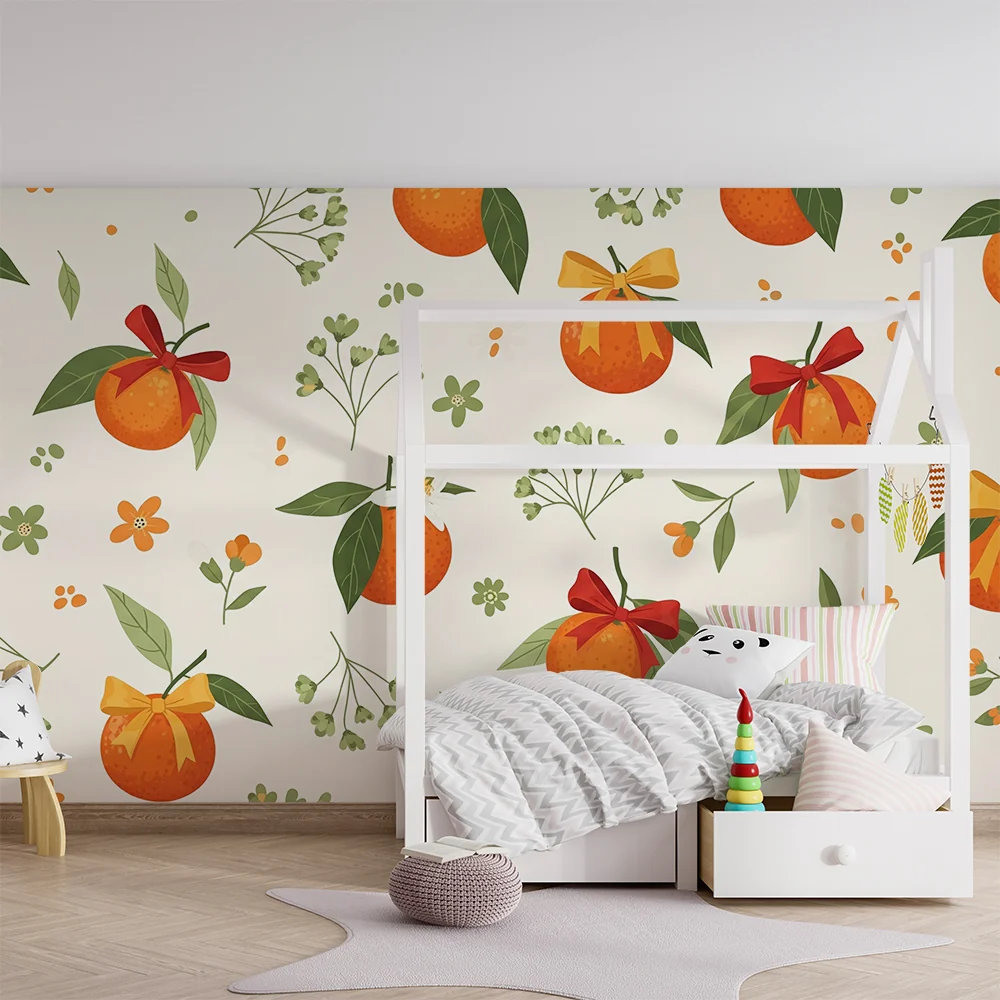 Lastenhuoneen tapetti | Appelsiinit ja herkät kukat vaalealla pohjalla