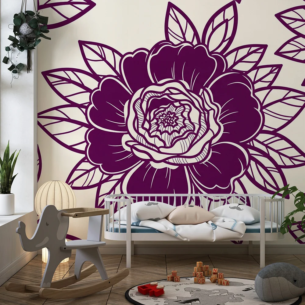 Lastenhuoneen tapetti | Elegantit violetit kukat vaalealla taustalla