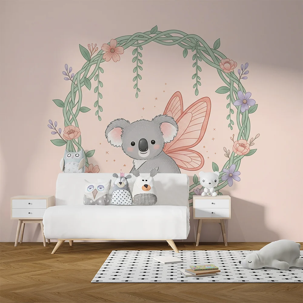 Lastenhuoneen tapetti | Söpö koala keiju siivillä ja herkillä kukilla