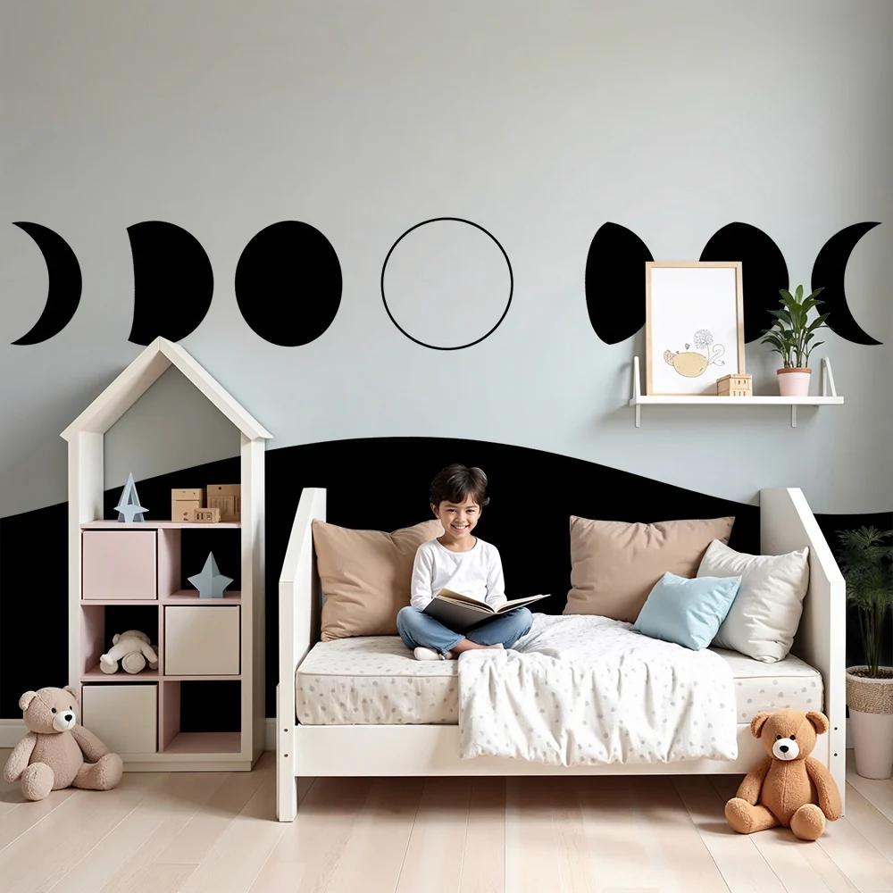 Lastenhuoneen tapetti | Mustavalkoiset kuun vaiheet minimalistisella taustalla