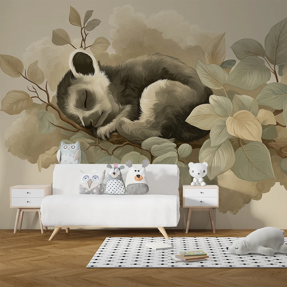 Lastenhuoneen tapetti | Nukkuva panda oksalla pehmeiden lehtien kanssa