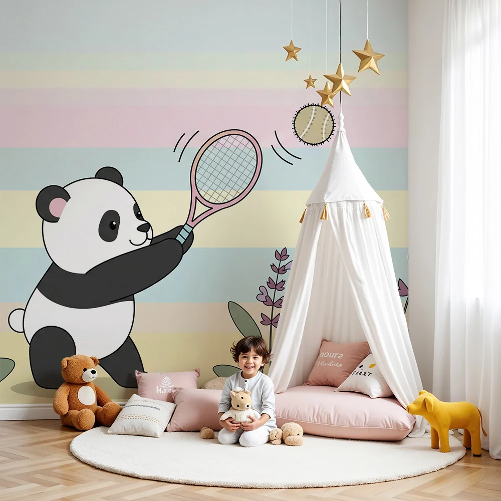 Lastenhuoneen tapetti | Tennispelaava panda värikkäässä ympäristössä