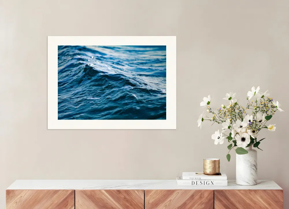 Vesijuliste, meri Posterscape Creative Studio