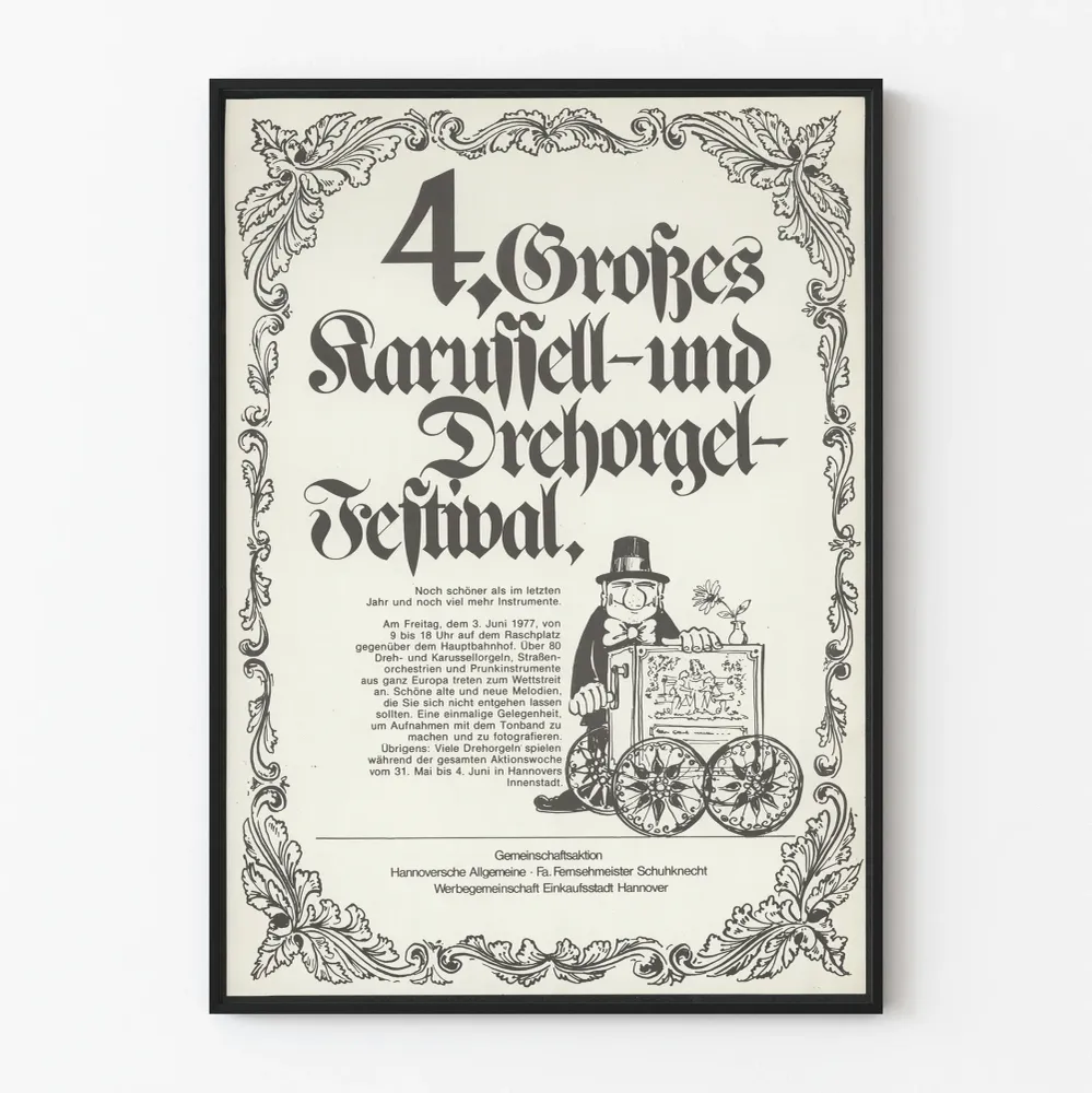 Vintagefestivaalin juliste huvipuistolaitteista ja barokkiurut.